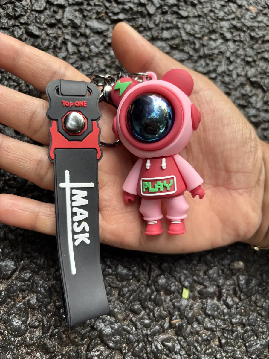 Mask Astronaut Keychain