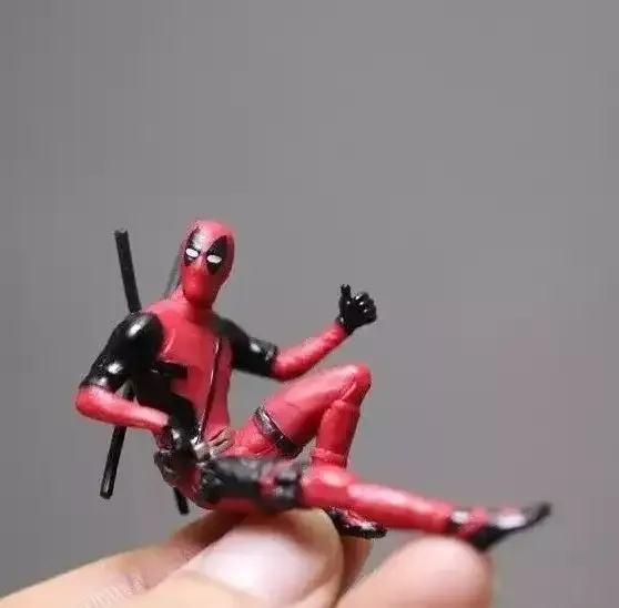 Sitting Deadpool Collectable
