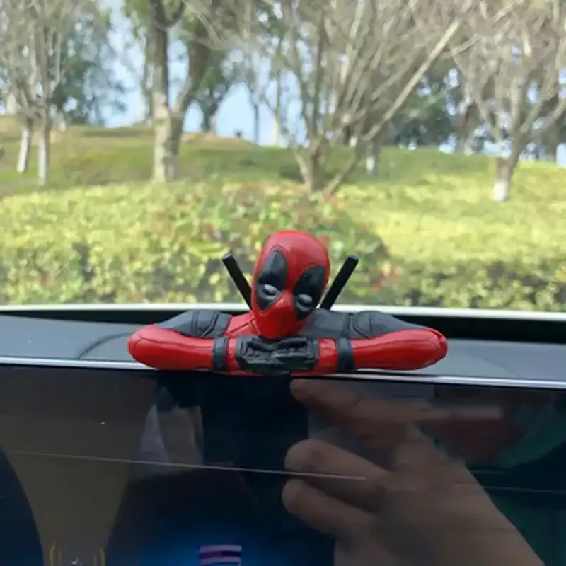 Waiting Deadpool Collectable
