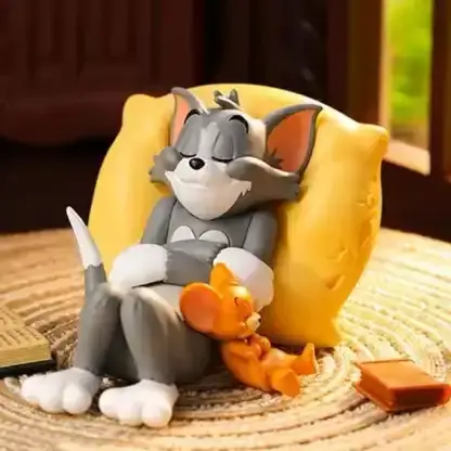 Unlikely Friendship - Tom & Jerry Collectable
